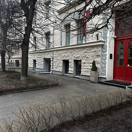Quiet Centre Lower-ground Floor Riga
